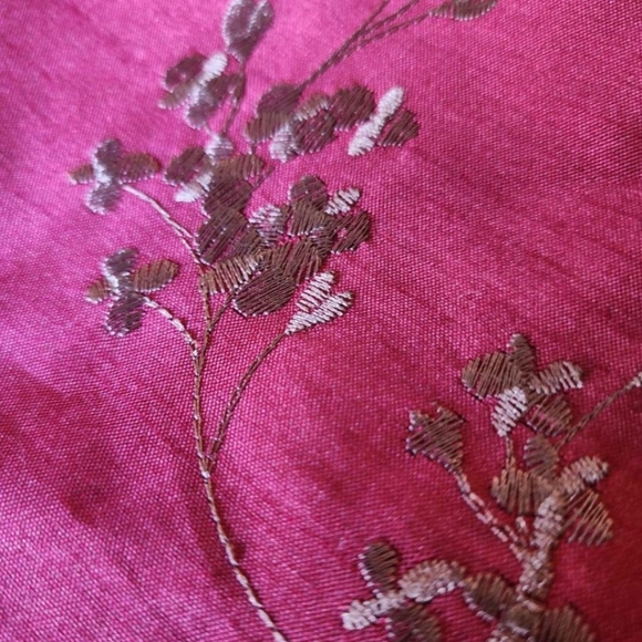 NEW Burgundy Curtain Set - Picture 5 of 6